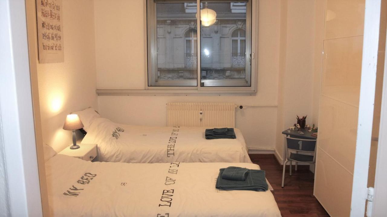 Spacieux Appartement Avec Vue Sur Les Quais Strasburgo Esterno foto